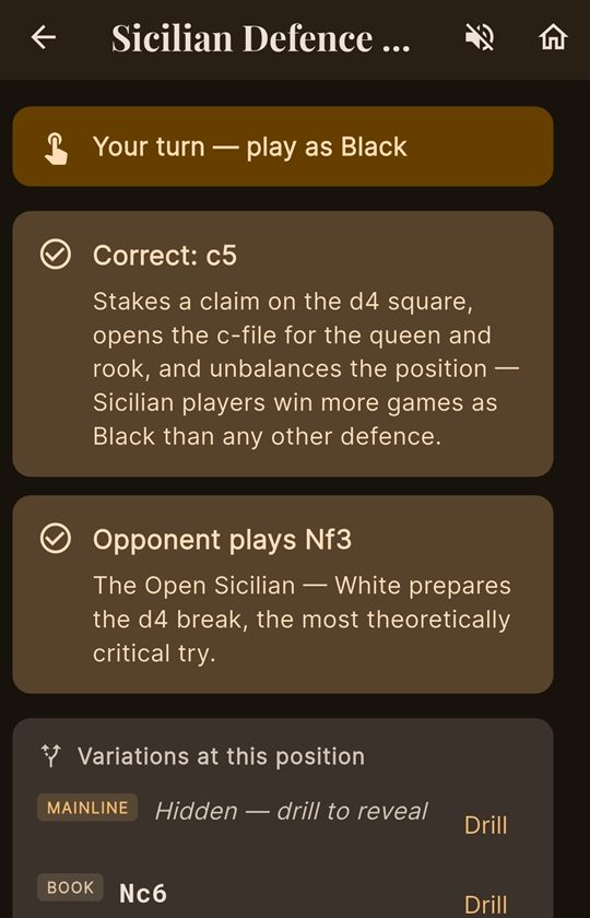 Feedback cards in the Sicilian Defence: the correct move c5 with its explanation, and the opponent's reply